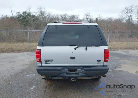 2001 Ford Expedition Xlt из США, поврежденный, VIN 1FMRU16W51LB43762